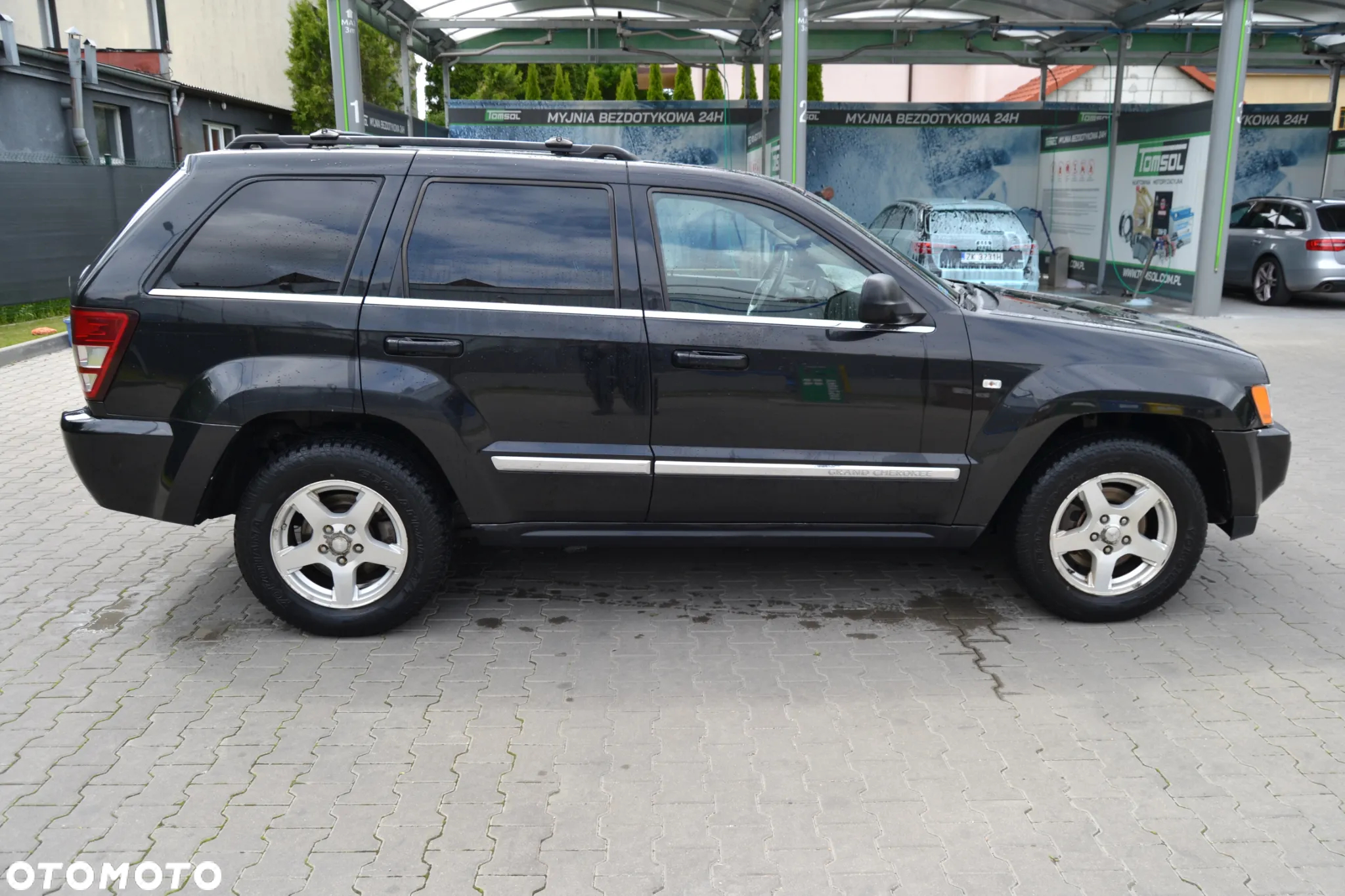 Jeep Grand Cherokee - 10