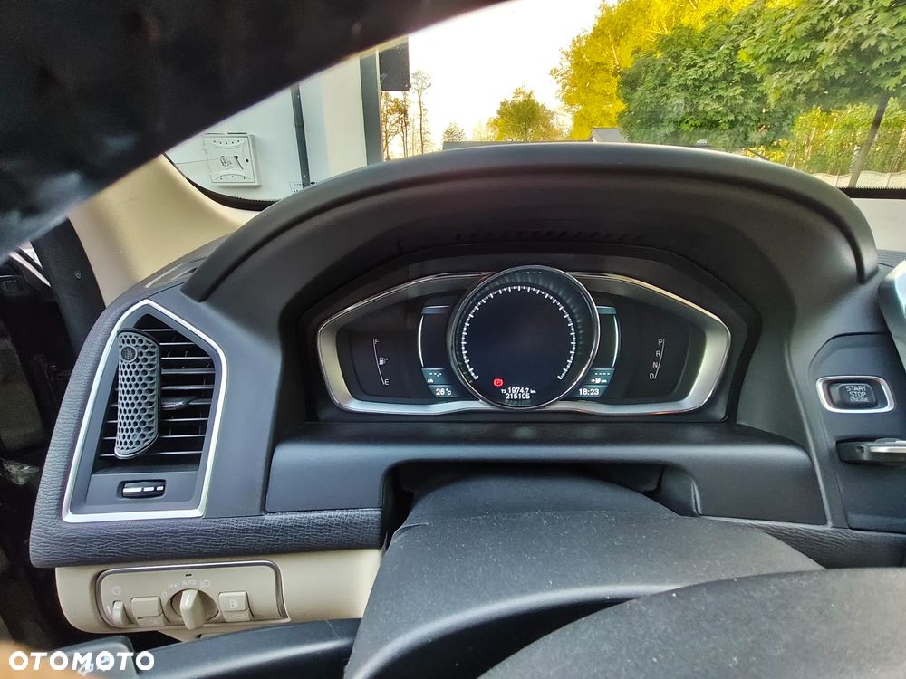 Volvo XC 60 D5 AWD Summum - 8