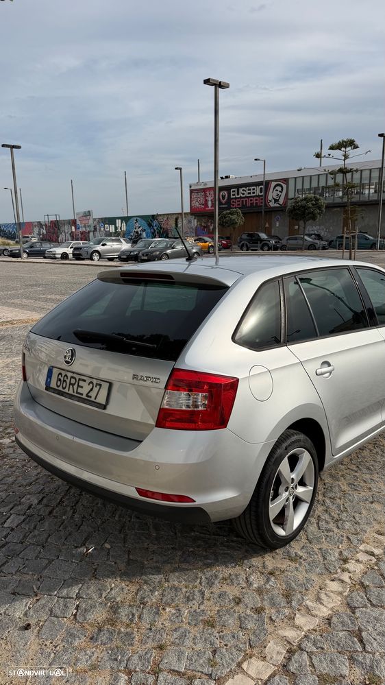 Skoda Rapid Spaceback 1.6 TDi Style - 4