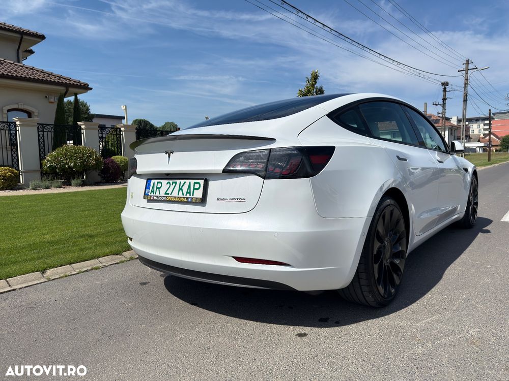 Tesla Model 3 Performance - 3
