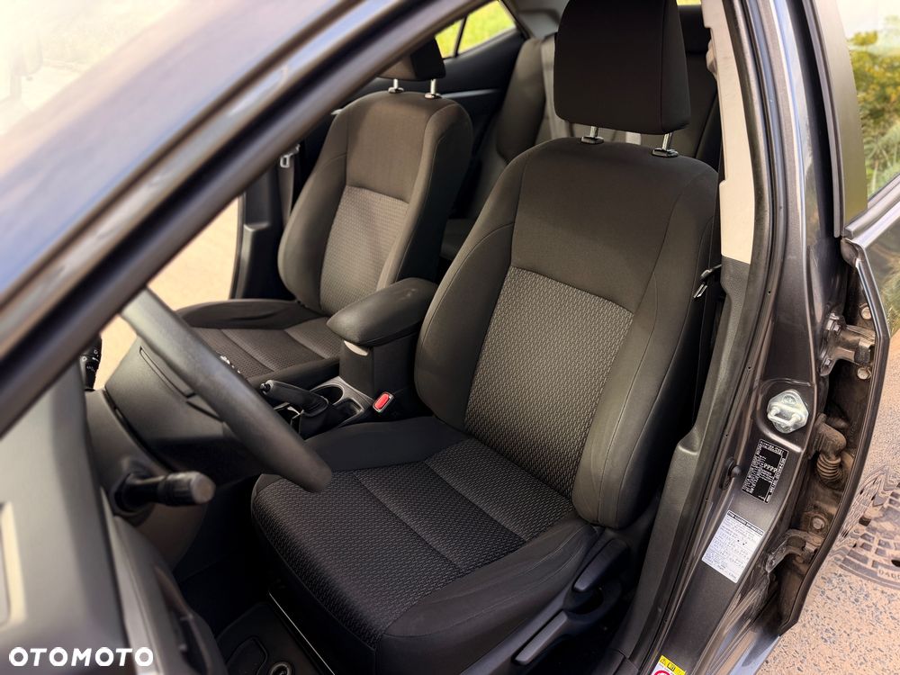 Toyota Corolla 1.33 Active EU6 - 13