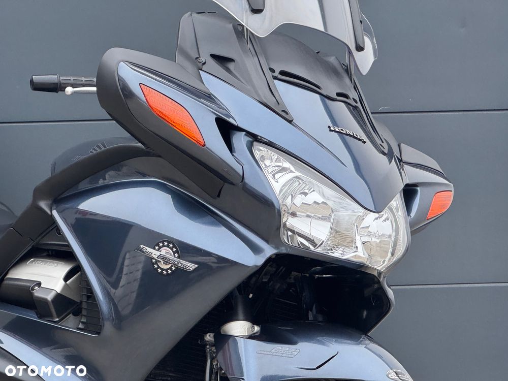 Honda ST - 3