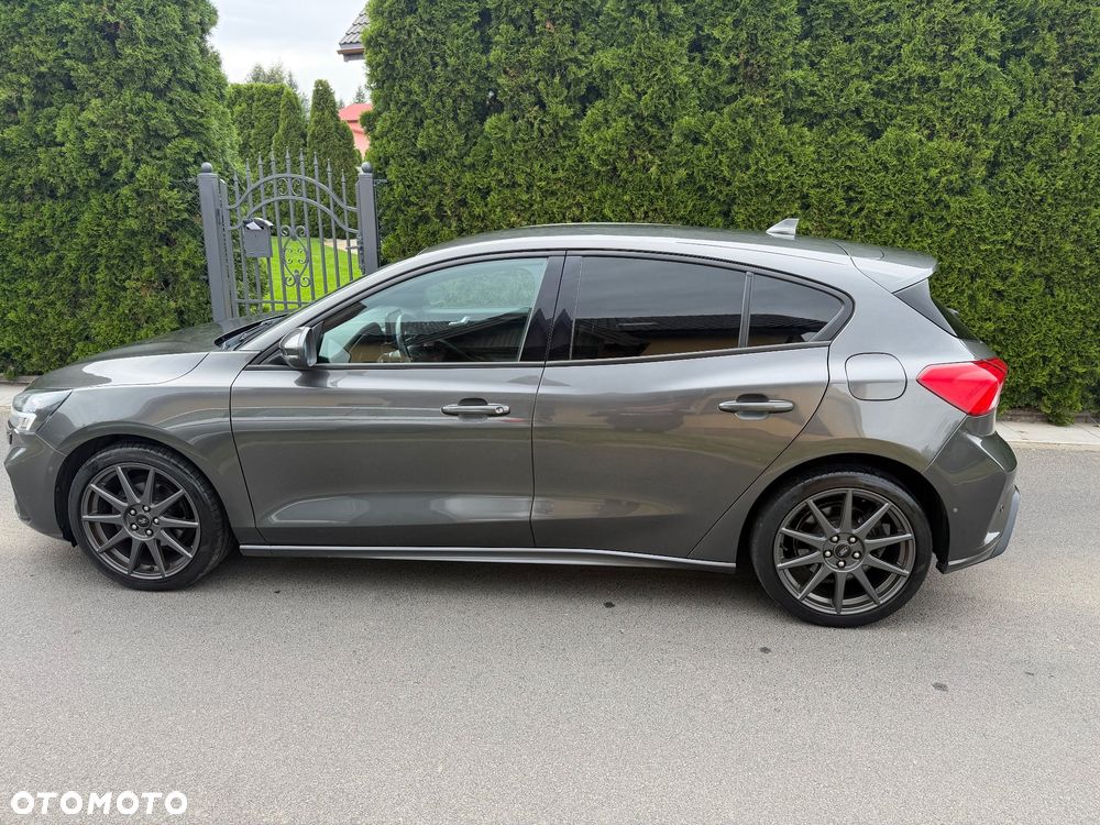 Ford Focus 1.5 EcoBoost STart-Stopp-System ST-LINE X - 3
