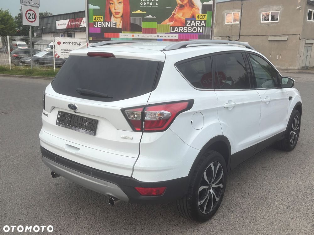 Ford Kuga 1.5 EcoBoost 2x4 Cool & Connect - 11