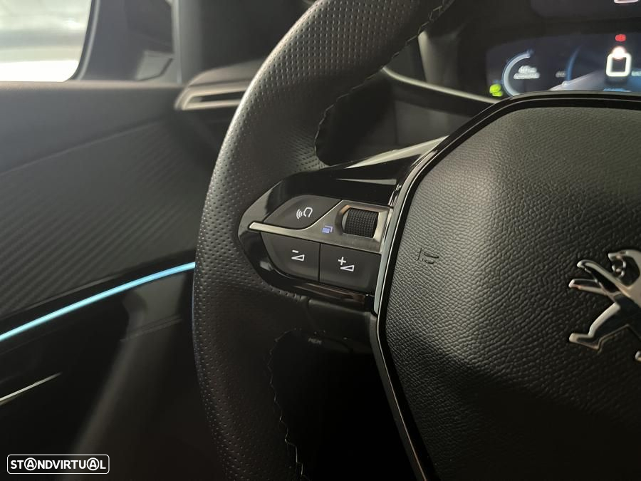 Peugeot 2008 1.2 PureTech GT Line - 25