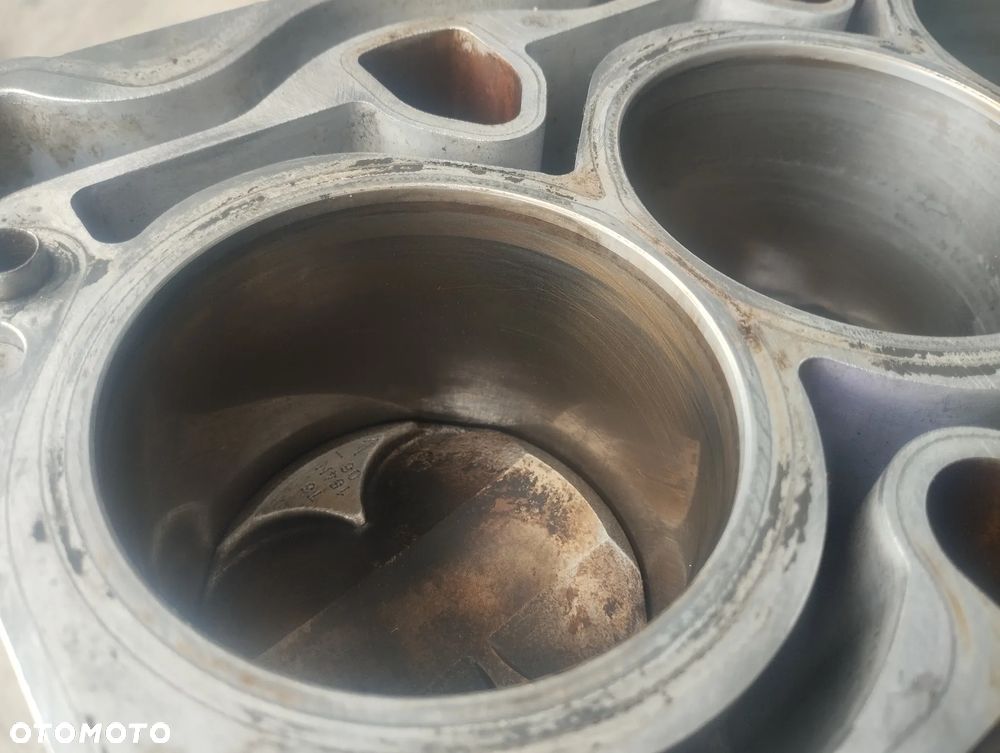 BLOK DÓŁ SILNIKA TŁOKI BMW E81 E87 116 1.6i 2011 ROK KOD: N45B16AC - 14