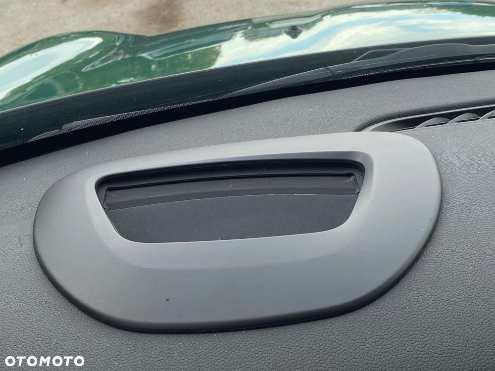 MINI Cooper SE Essential Trim - 23