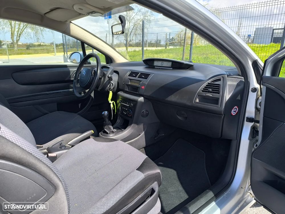 Citroën C4 1.6 HDi VTR - 6