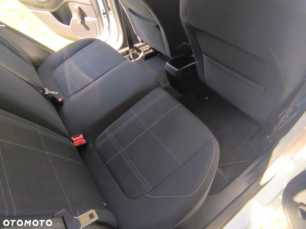 Ford Fiesta - 15