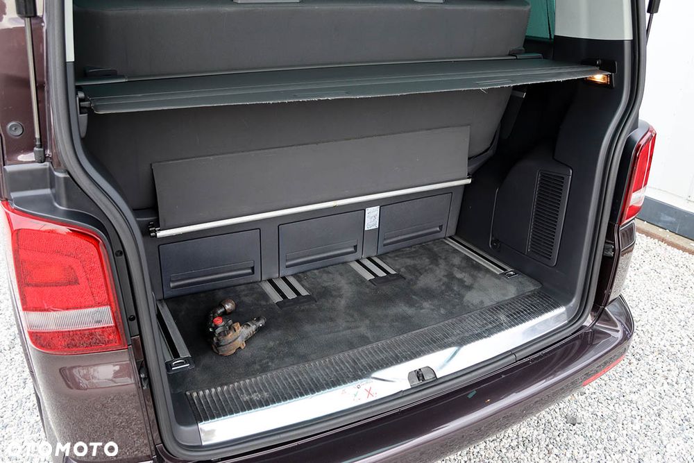 Volkswagen Multivan - 36