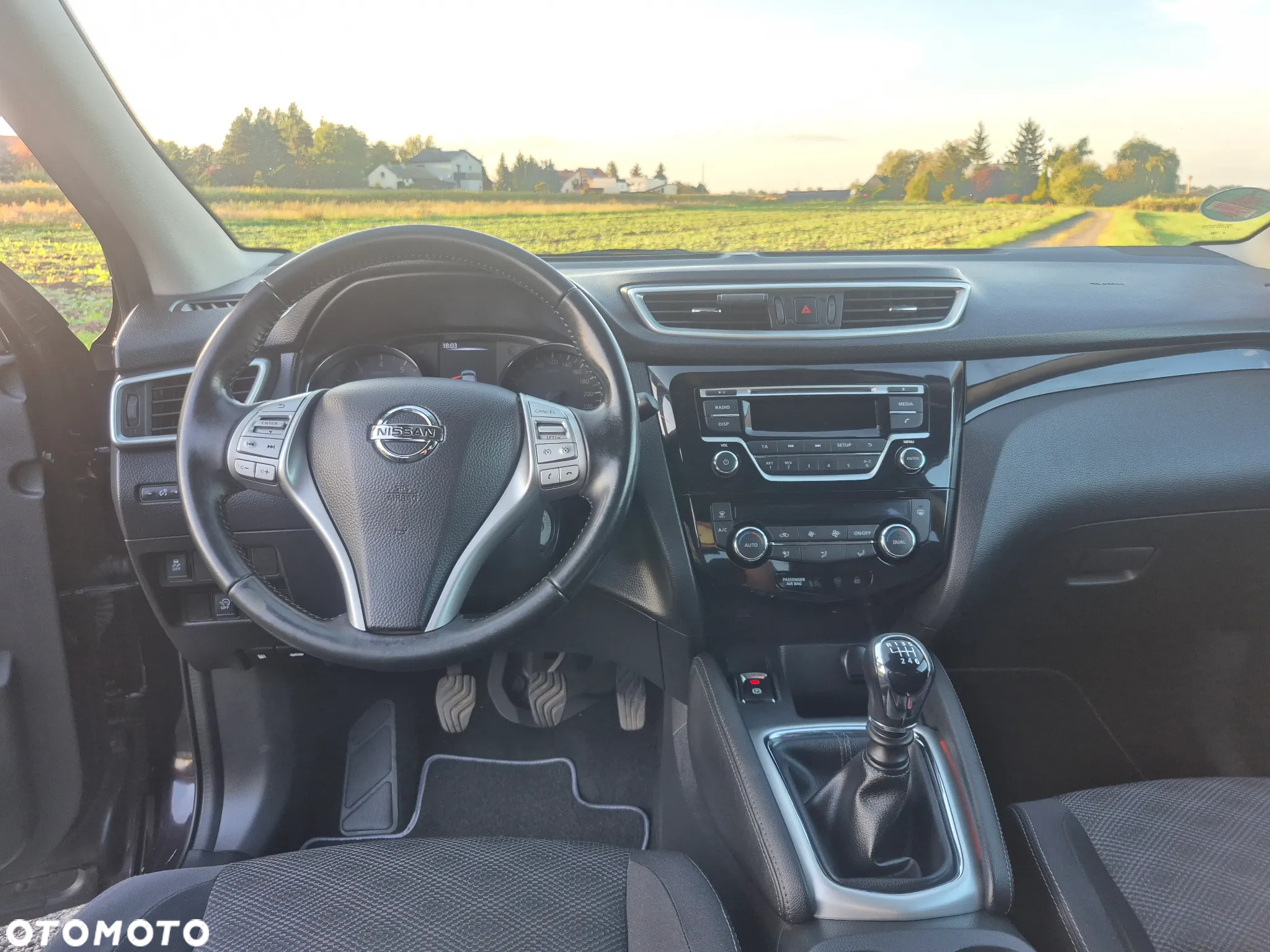 Nissan Qashqai 1.2 DIG-T N-Connecta - 29