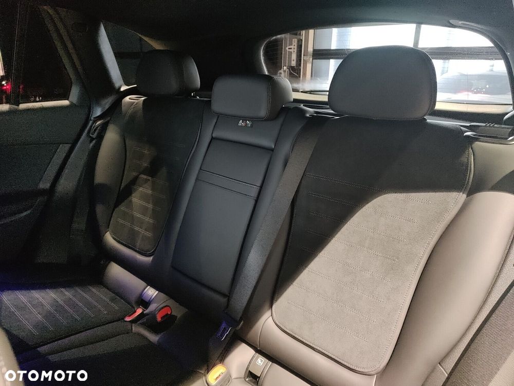 Mercedes-Benz GLC - 16