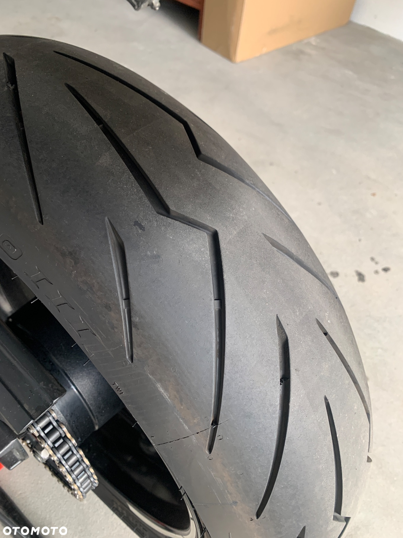 Yamaha R1 - 10