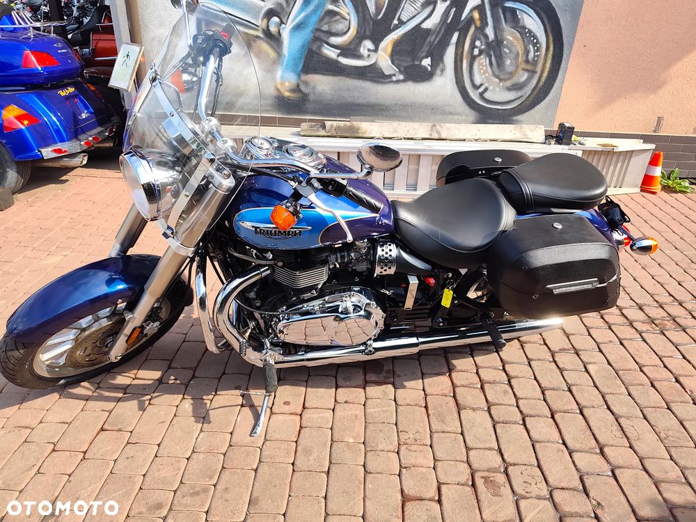 Triumph America - 3