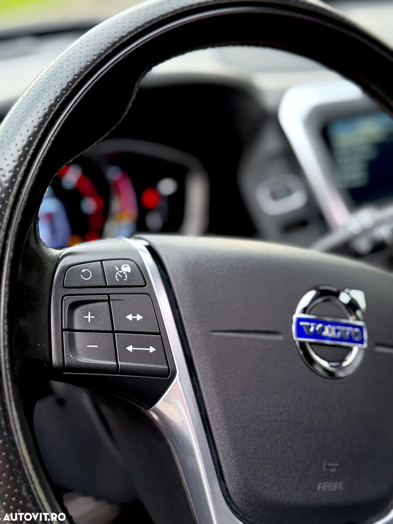 Volvo XC 60 D5 AWD Geartronic Kinetic - 16