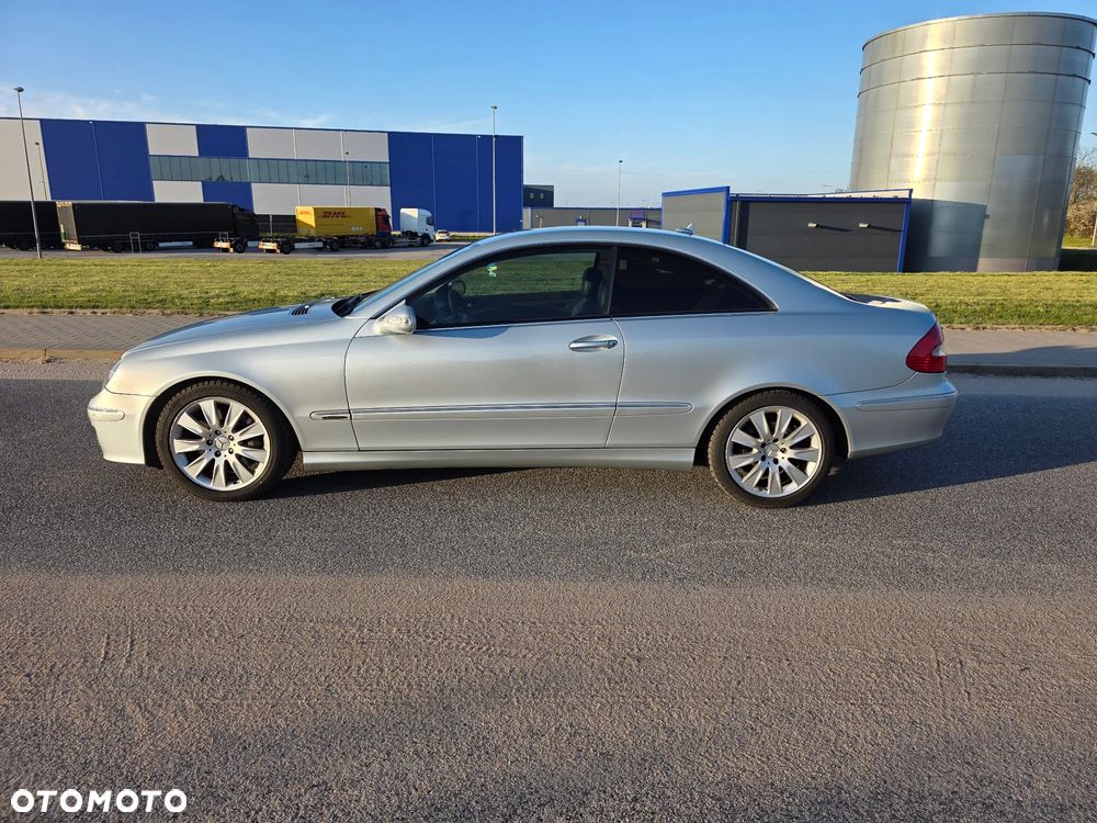 Mercedes-Benz CLK - 4