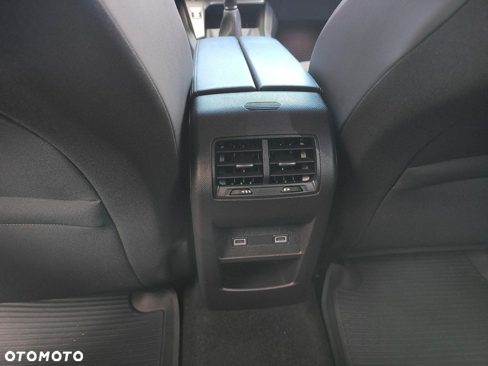 Peugeot 308 1.2 PureTech Allure Pack S&S - 25