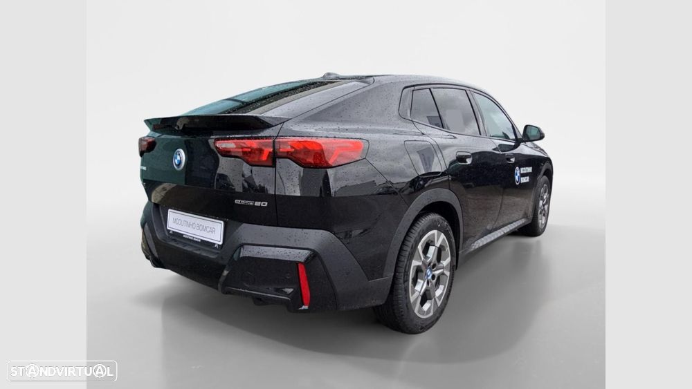 BMW iX2 eDrive20 - 5