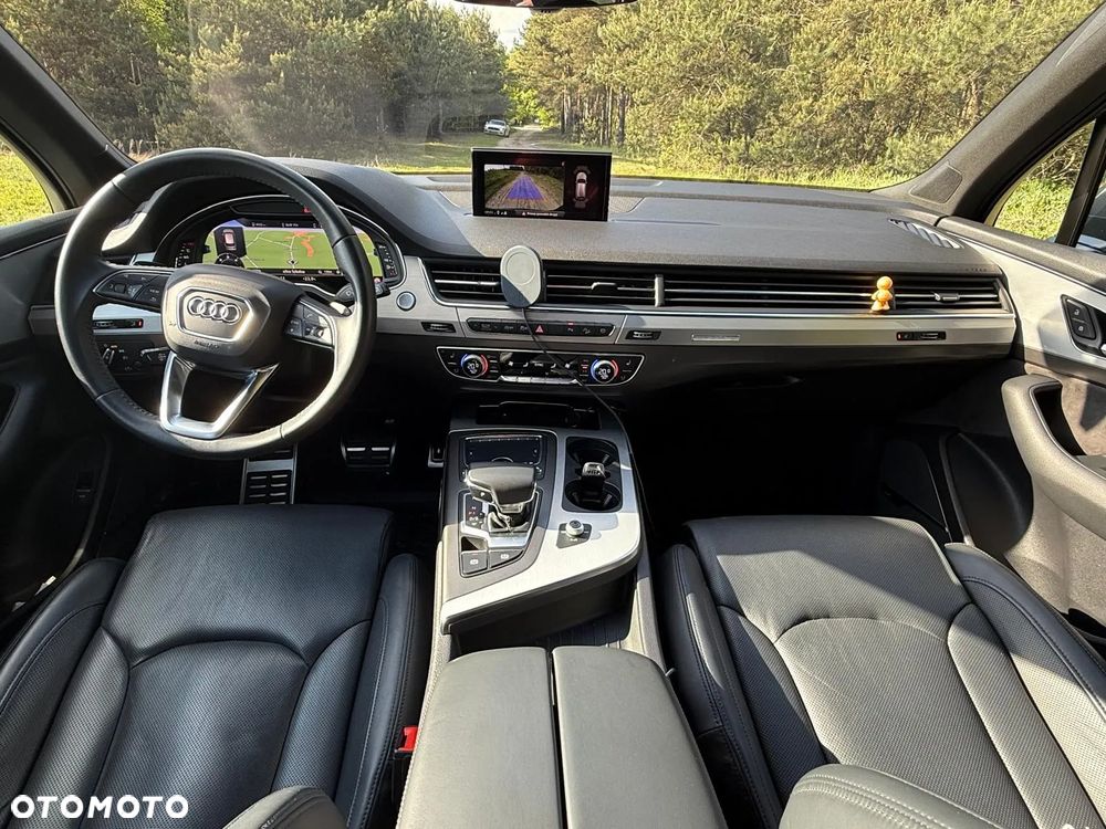 Audi Q7 - 11