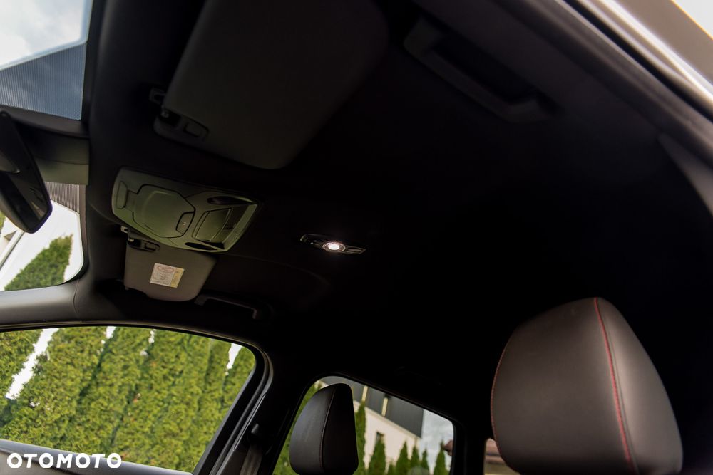 Ford Kuga 2.0 TDCi FWD ST-Line - 33