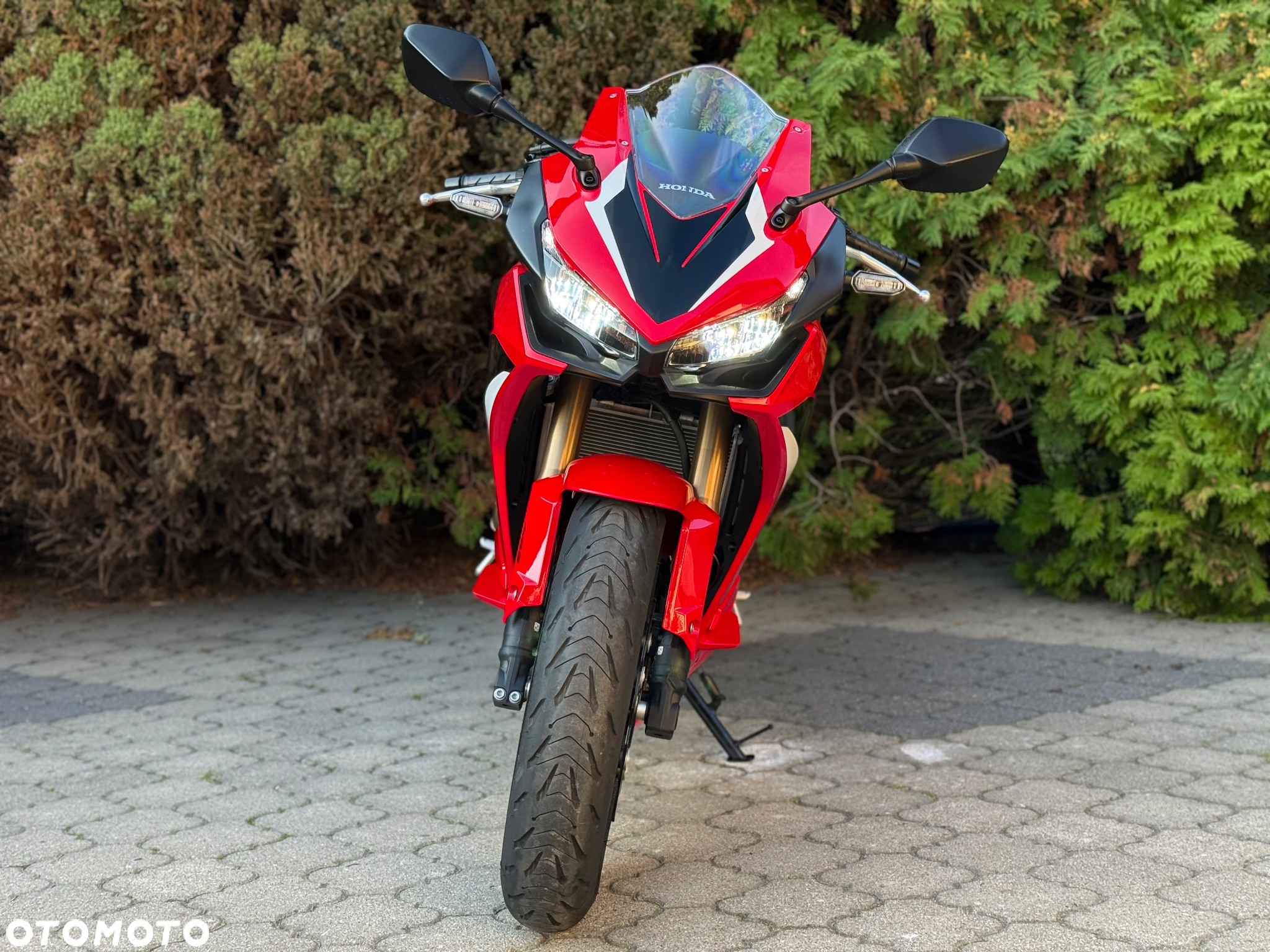 Honda CBR - 8