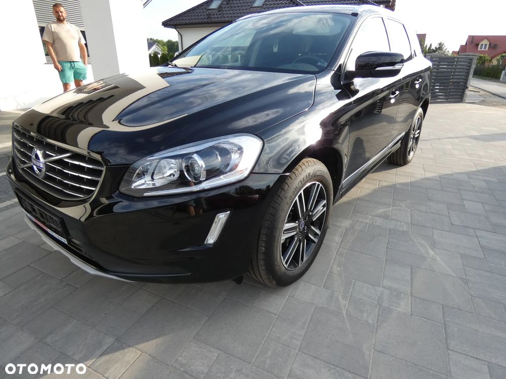 Volvo XC 60 D5 AWD Momentum - 1