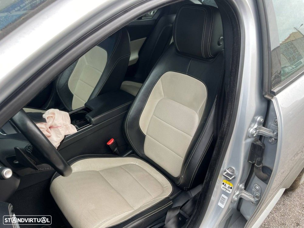 Interior Completo Jaguar Xe (X760) - 2