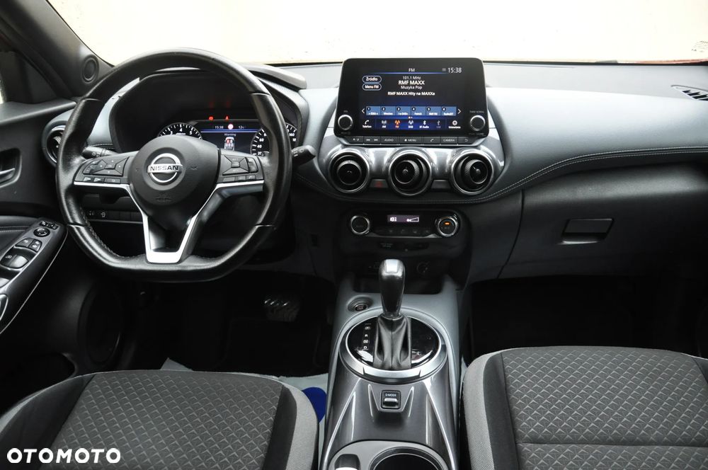 Nissan Juke 1.0 DIG-T N-Connecta DCT - 9