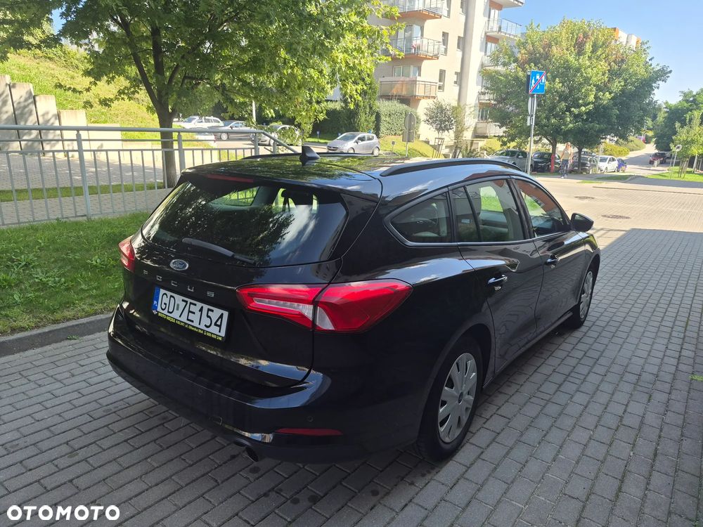 Ford Focus 1.0 EcoBoost Trend - 4