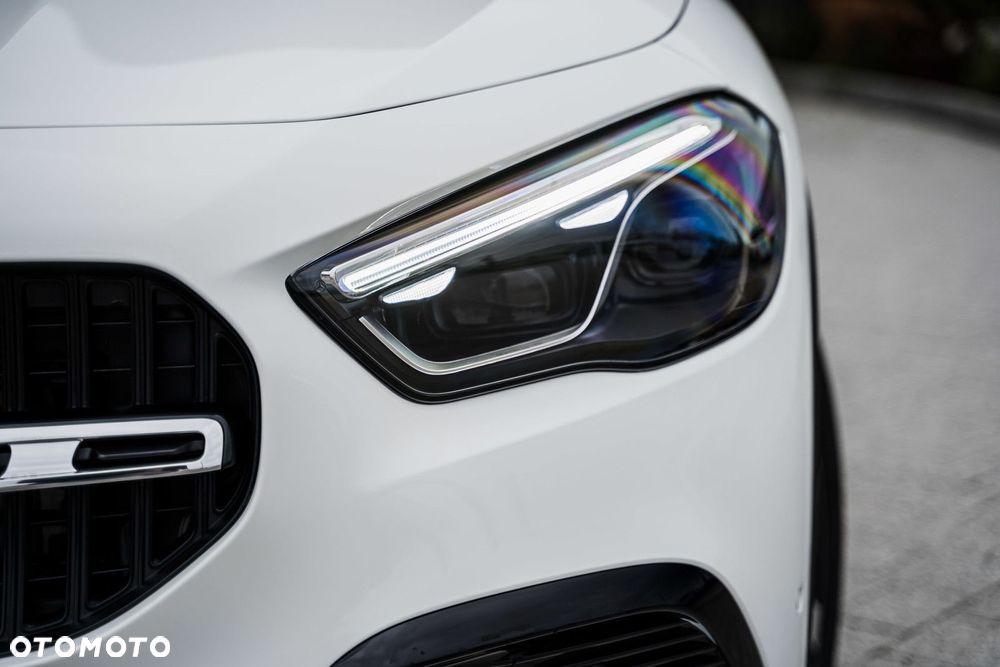 Mercedes-Benz GLA - 6