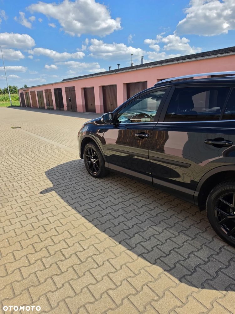Toyota RAV4 2.0 D-4D Premium 4x2 - 2