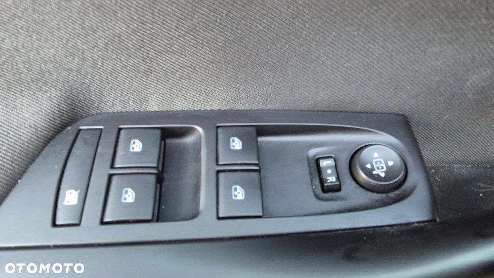 Opel Astra 1.2 T Business Elegance S&S - 19