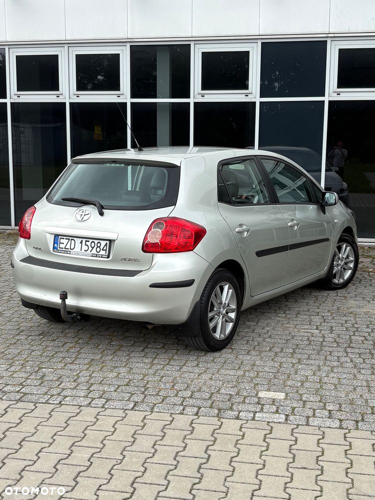 Toyota Auris 1.6 VVT-i Sol MM - 3