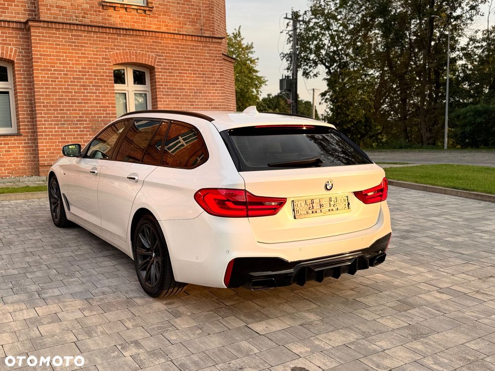 BMW Seria 5 520d M Sport - 11
