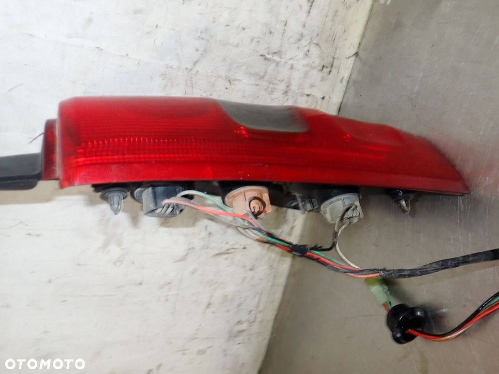 LAMPA LEWA TYLNA SUZUKI WAGON R II 1.3 B - 3