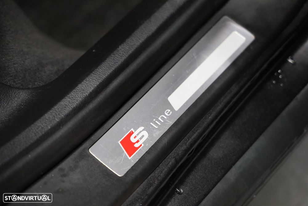 Audi A4 Avant 2.0 TDi S-line - 22