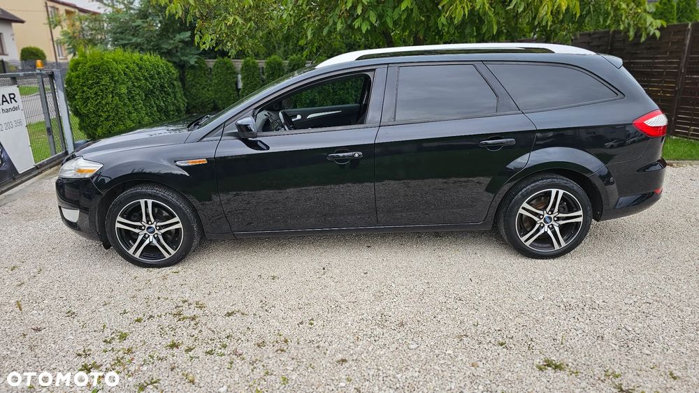 Ford Mondeo 2.0 TDCi Ambiente - 17