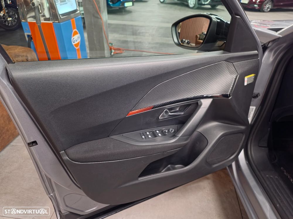 Peugeot e-2008 50 kWh Active Pack - 18
