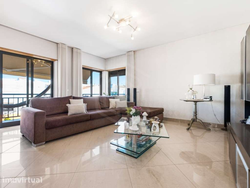 Apartamento T3 a 600 metros da Praia de Quarteira, Algarve - Grande imagem: 2/26