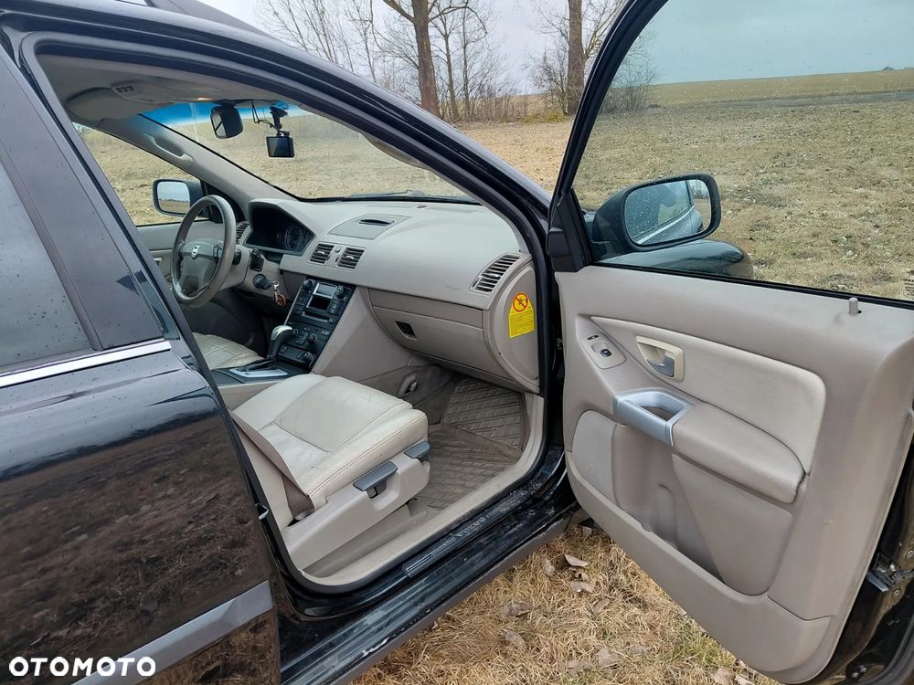 Volvo XC 90 2.4 D5 - 7