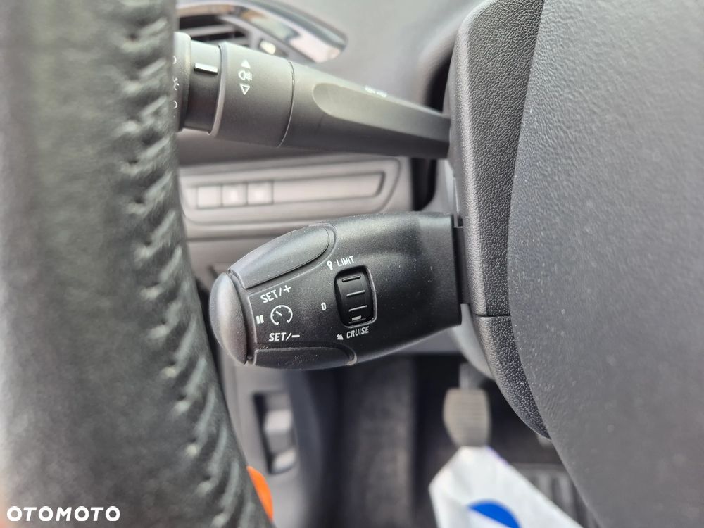 Peugeot 208 1.6 BlueHDi Active S&S - 12