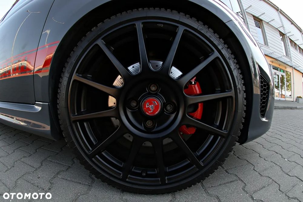 Abarth 695 - 19