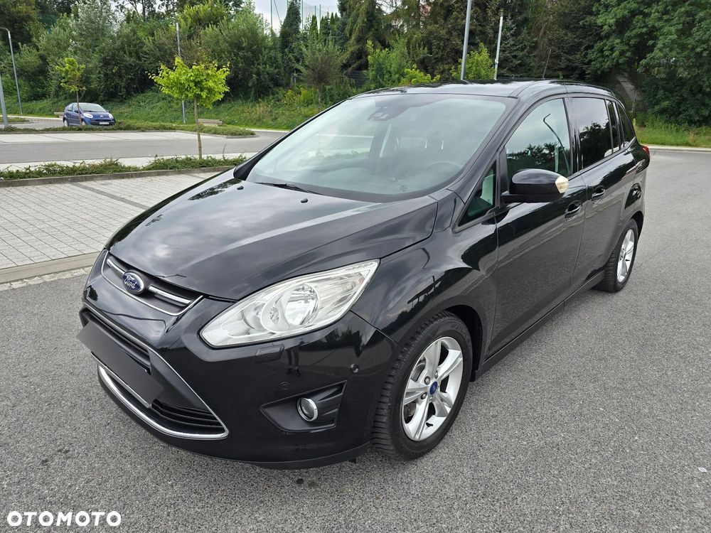 Ford Grand C-MAX - 26