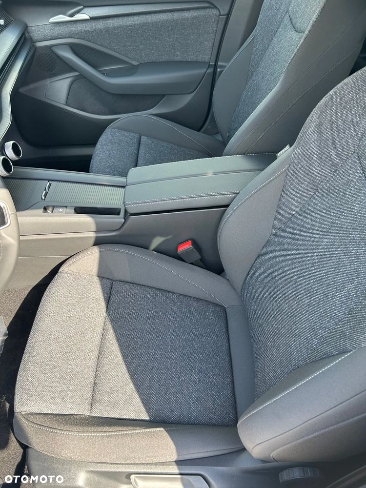 Skoda Superb 2.0 TDI SCR Essence DSG - 9