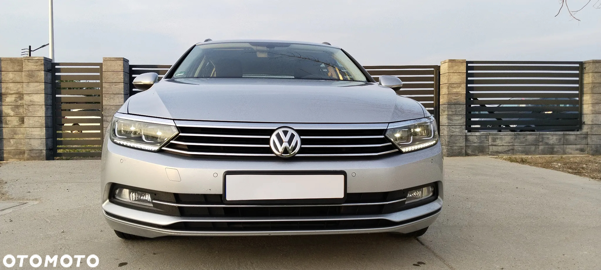 Volkswagen Passat Variant 2.0 TDI (BlueMotion Technology) Comfortline - 21