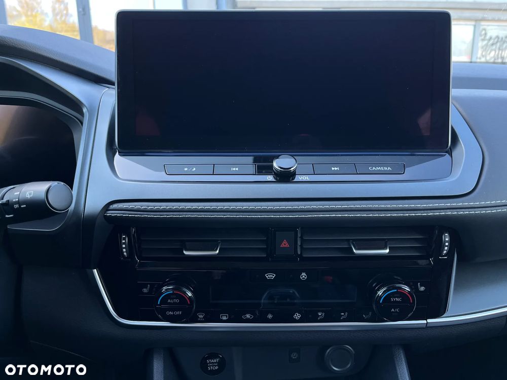 Nissan Qashqai 1.3 DIG-T MHEV N-Connecta Xtronic - 17