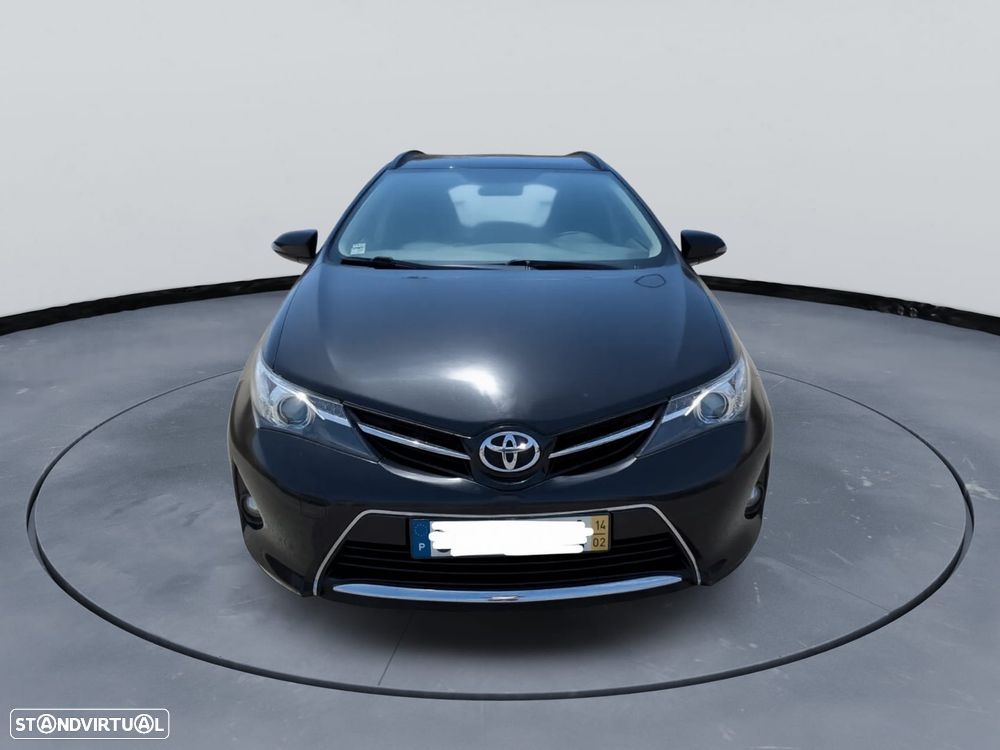 Toyota Auris 1.4 D-4D Comfort+Pack Sport - 2