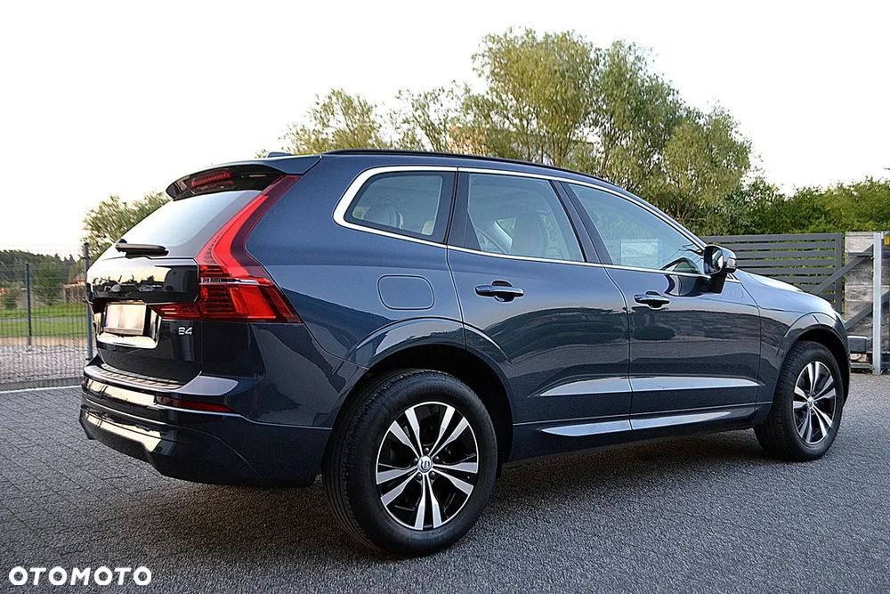 Volvo XC 60 B4 D Momentum - 6