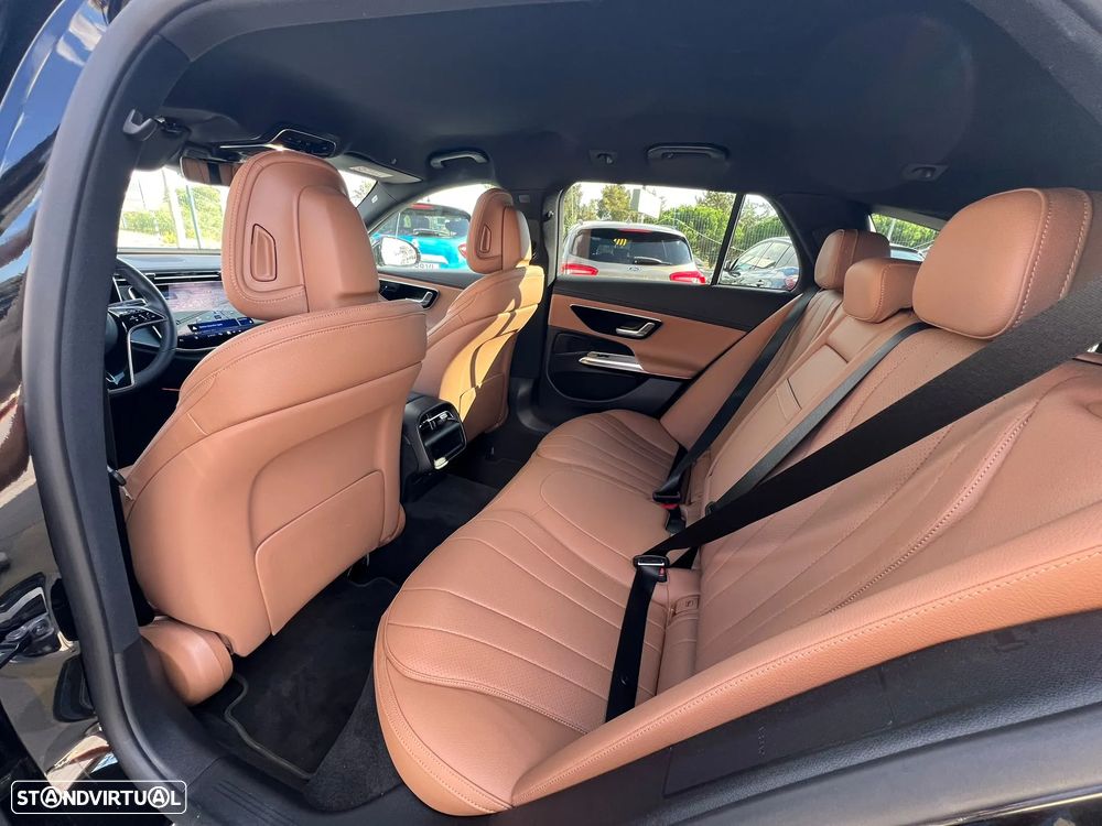 Mercedes-Benz E 300 e Station - 16