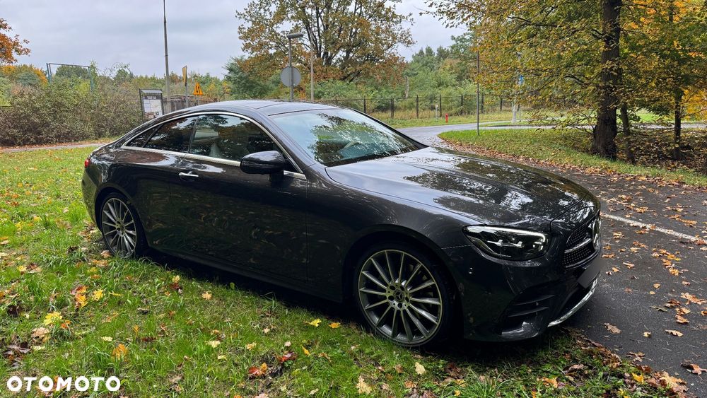 Mercedes-Benz Klasa E 220 d Coupe 4-Matic Avantgarde - 37